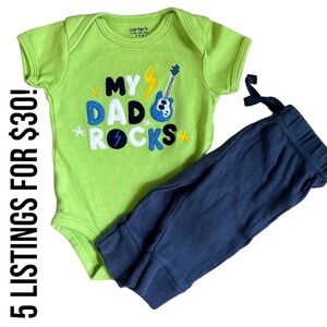 Newborn “My Dad Rocks” baby boy retro outfit carter’s / Koala Baby
Cozy
Euc